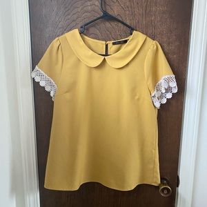 Short Sleeved Blouse with collar